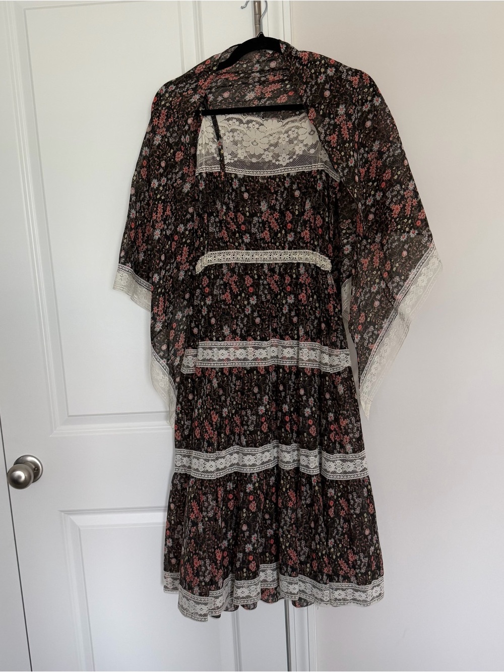 Vintage 70s 80s Prairie Boho Floral Lace Trim Mini Dress with Shawl